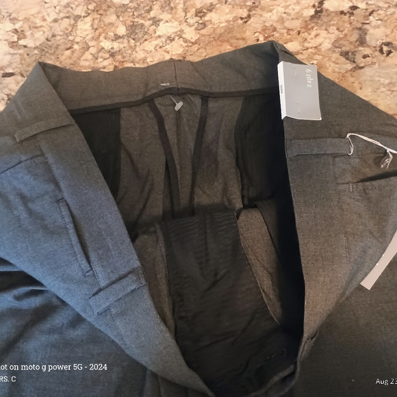 Apt. 9 Men's Gray Slacks 40x30 Nwt - Picture 3 of 9